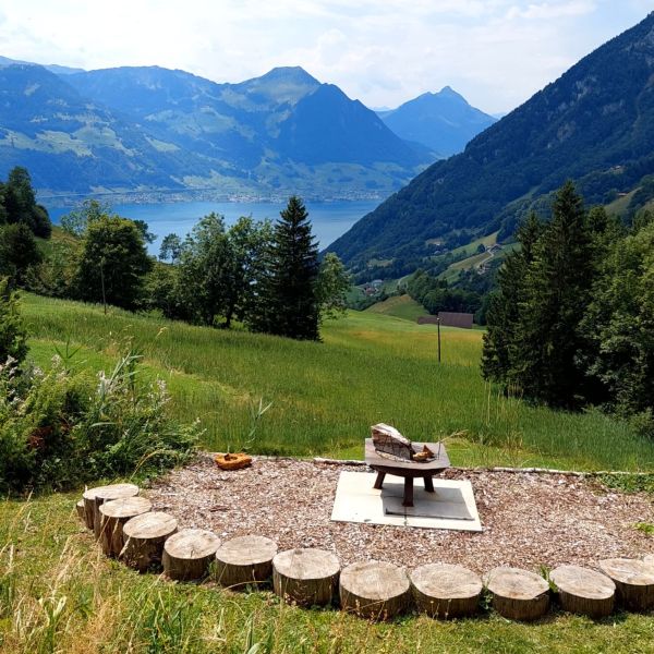 Traumhafte Poltertag Location in der Schweiz: Kreativität und Naturerlebnis auf der Rigi